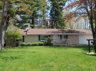 5058 Pine St, Glennie, MI 48737