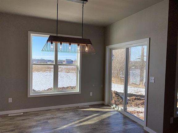 4th image of 4554 Trellis Dr
