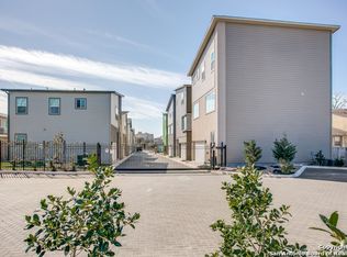 1618 W Lawndale Dr #8, San Antonio, TX 78209
