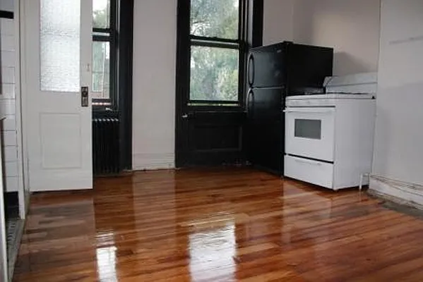 Rented by Erealty (DO NOT USE) | media 15