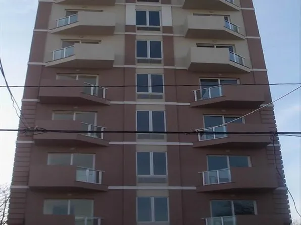 2848 Brighton 7th St, Brooklyn, NY 11235