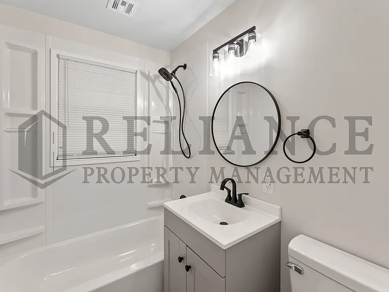 1103 S Waverly Rd — Photo 11