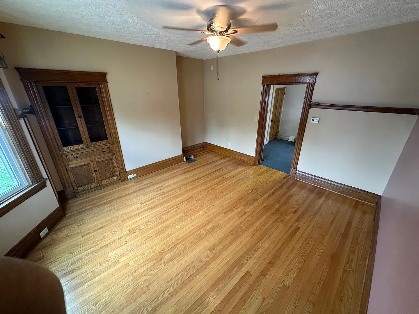 Spacious 3 Bedroom 1.5 Bath Two-Story Home — Photo 4