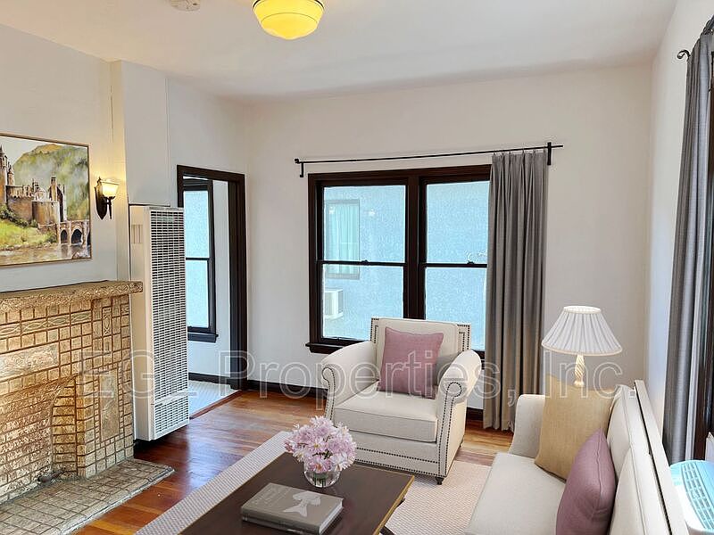 1st image of 1432 Echo Park Ave Unit 112