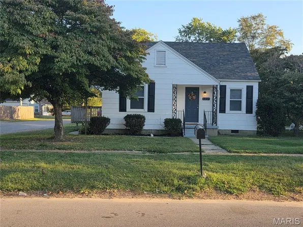 735 Kathleen St, Sikeston, MO 63801