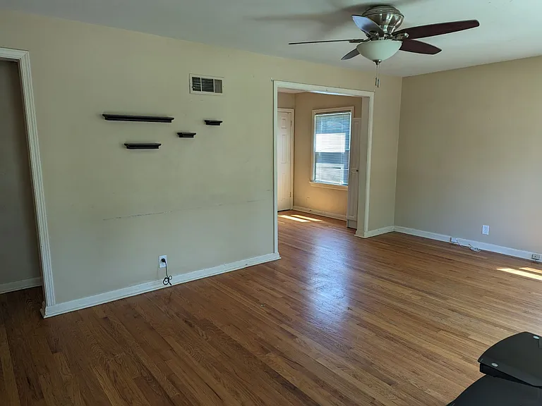 9803 Rhythm Dr — Photo 6