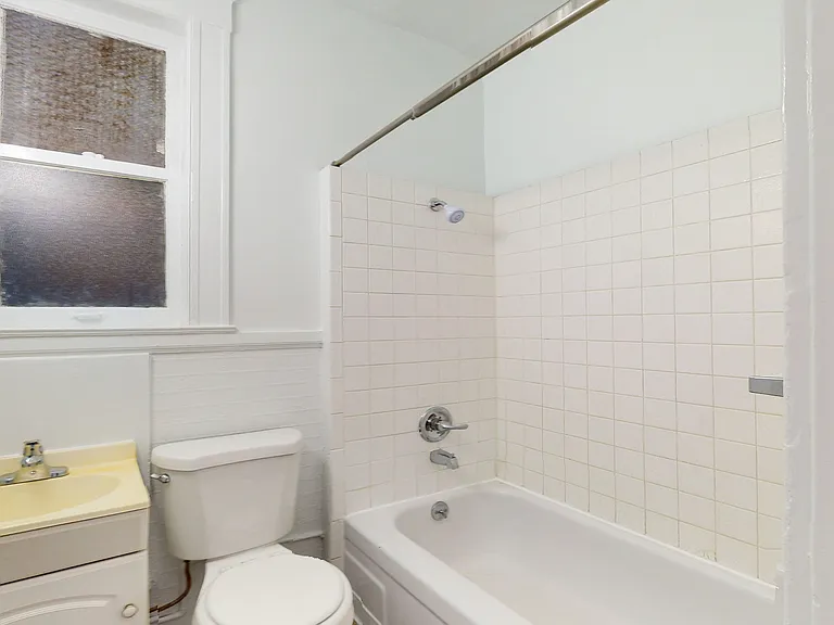 154 Franklin St #206 — Photo 13