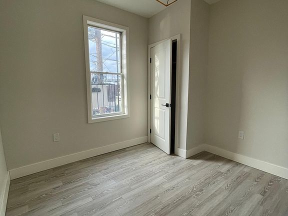 3rd image of 80 Wallis Ave #2R
