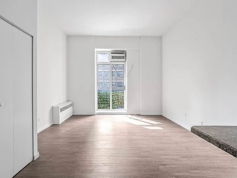 88 Fulton St #126 — Photo 4