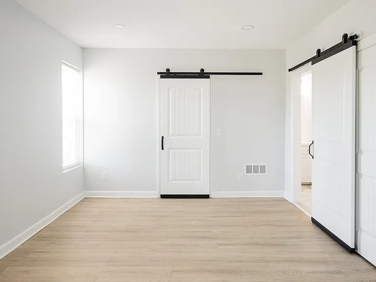 458 Hague St #2 — Photo 16