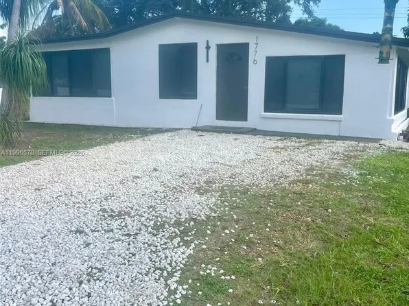 1776 NE 178th St, North Miami Beach, FL 33162