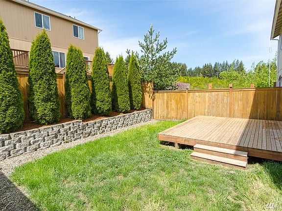 2nd image of 5433 Glenmore Village Dr SE
