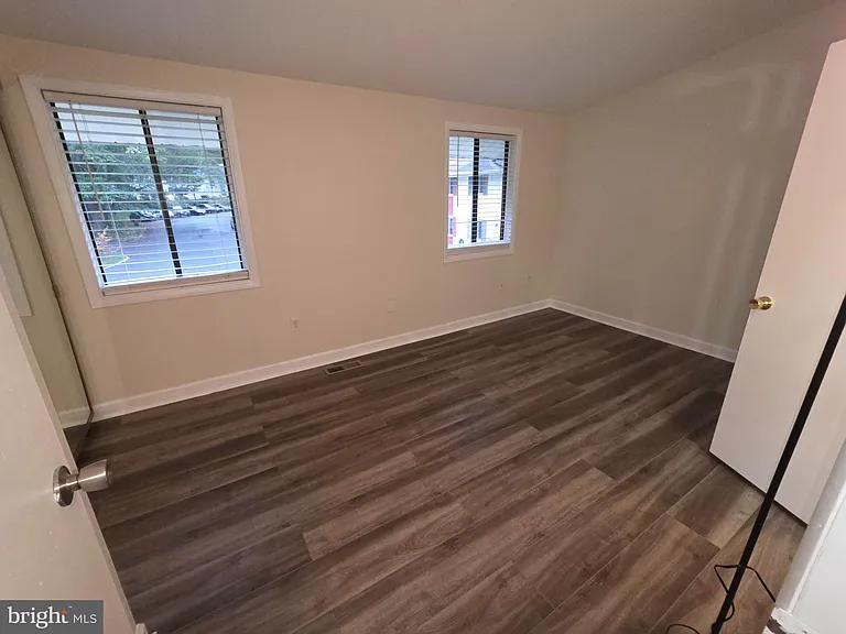 5407 Fallriver Row Ct — Photo 15