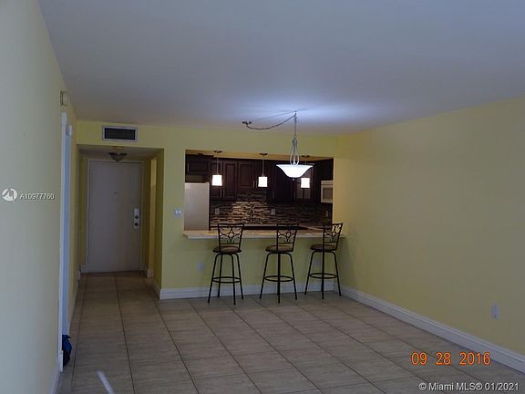 3rd image of 1200 NE Miami Gardens Dr APT 718W