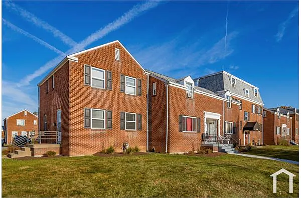 Building Photo - 1701 Parkline Dr #14