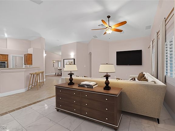 5th image of 6225 Farica St
