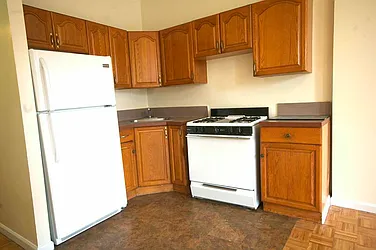 Rented by Link NY Realty