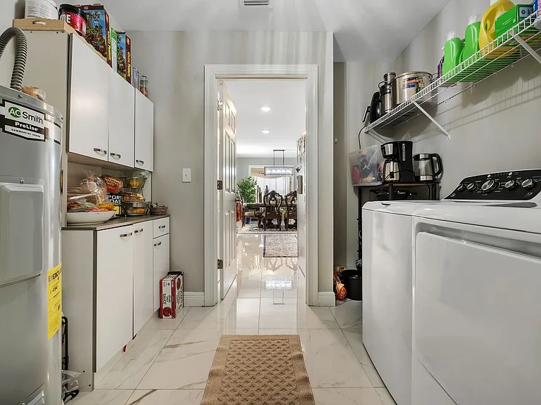 4800 Silent Creek Ln — Photo 18