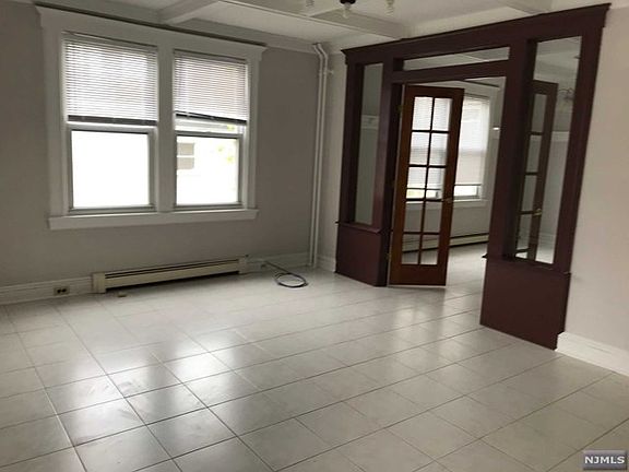 2nd image of 411 Lafayette Ave Floor 1