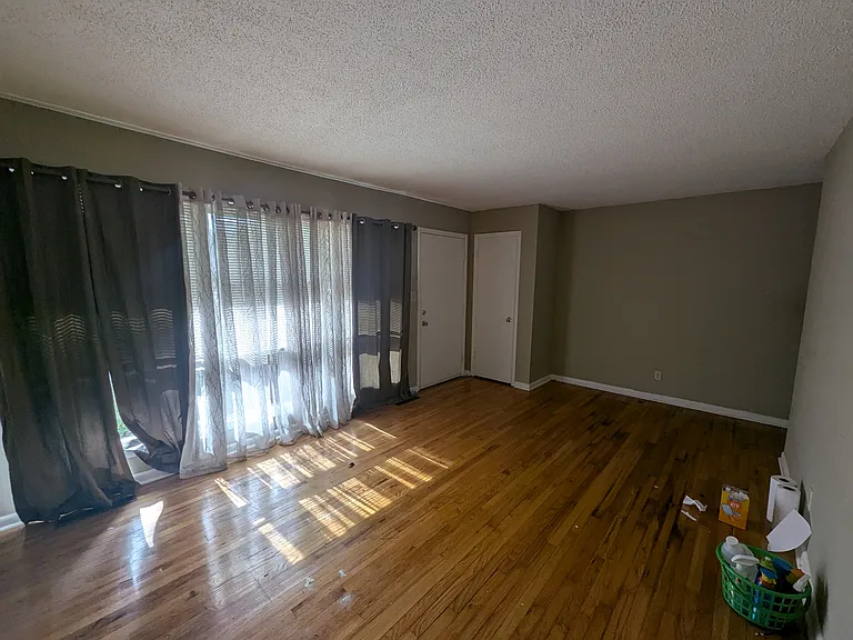 630 NE 90th St #1 — Photo 3