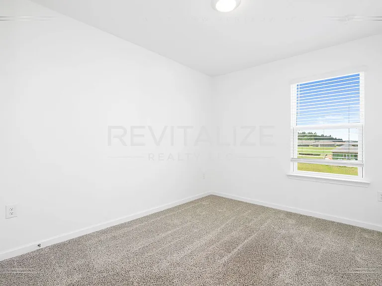 12807 Philadelphia Blvd — Photo 10