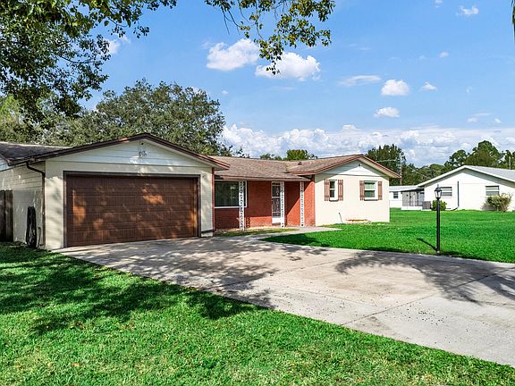 3rd image of 1444 General Custer Ave