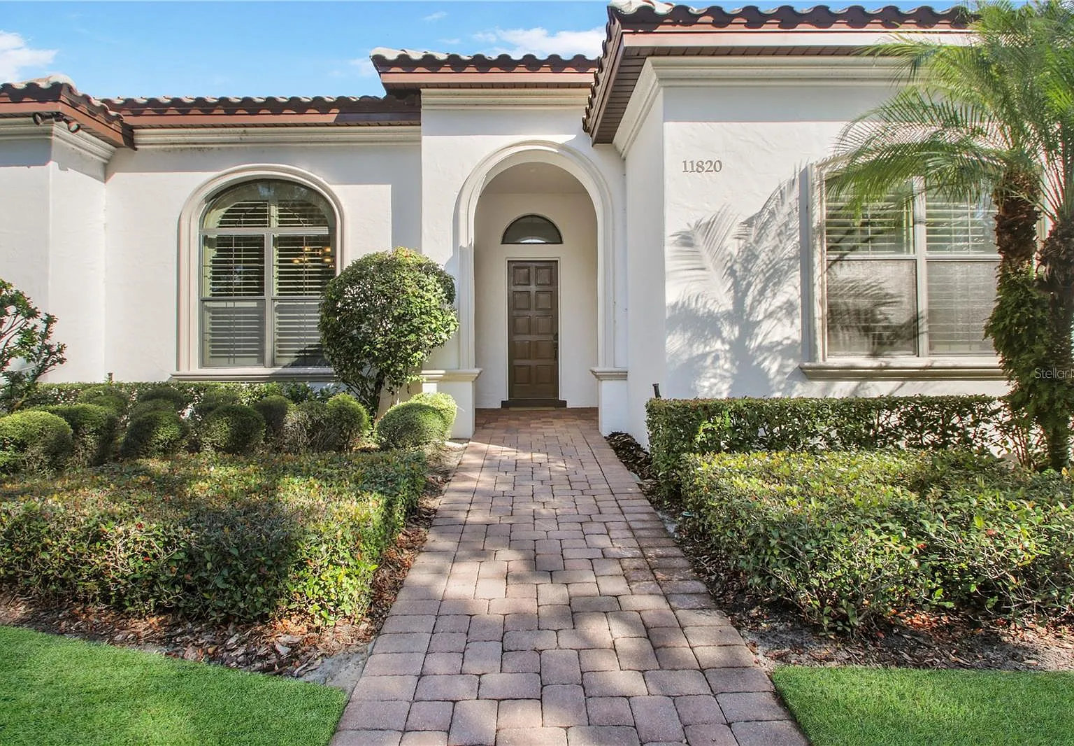 4 bed, 2817 sqft, $6,990 — Photo 2