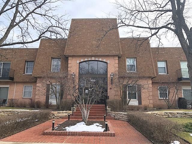 1st image of 1250 Park Ave W APT 422