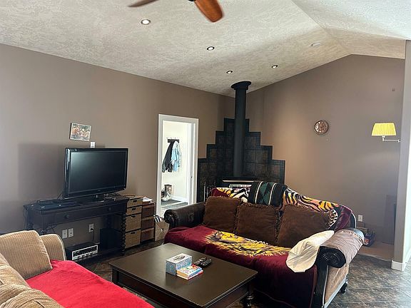 3rd image of 74224 Range Road 173