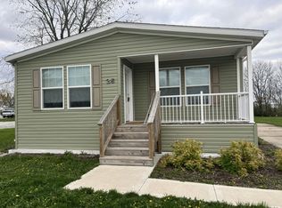 26 Dove Ct, Beecher, IL 60401