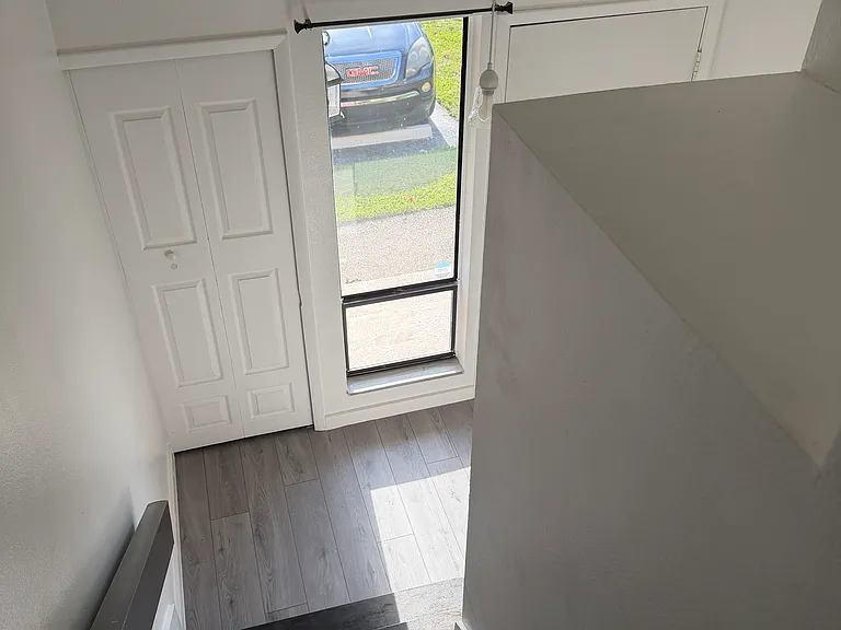 6204 Raintree Dr — Photo 4