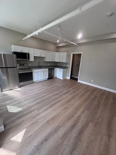 Floor plan 106