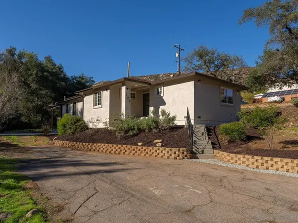 124 Frances Dr, El Cajon, CA 92019