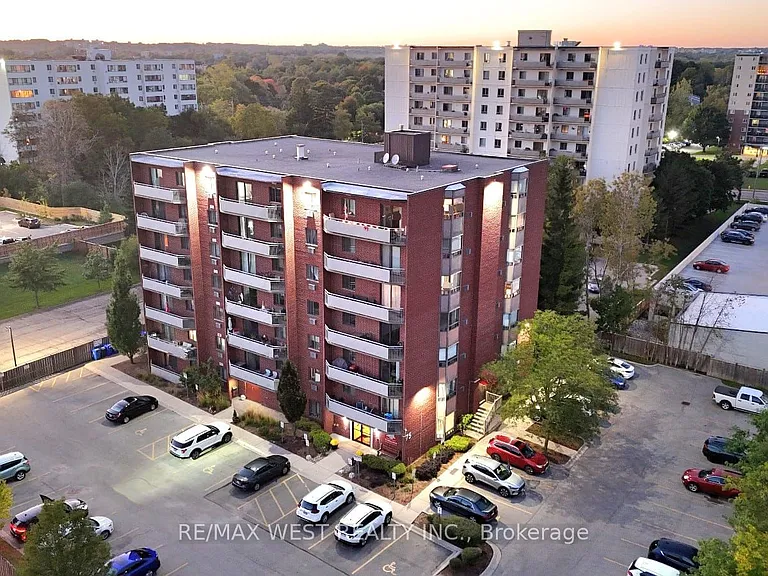 75 Huxley St #705 — Photo 1
