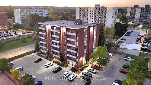 75 Huxley St #705 Photo 1