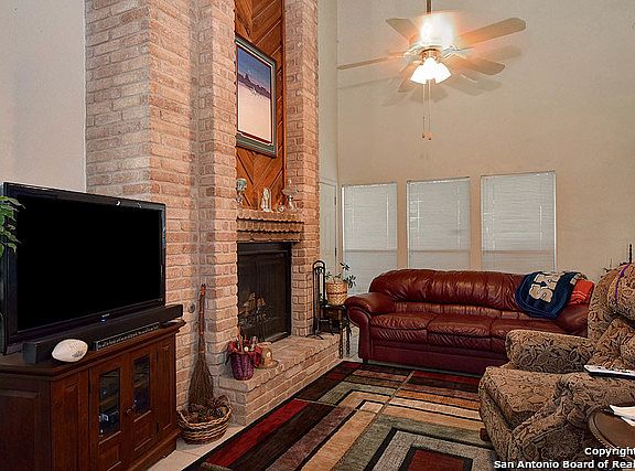 5th image of 12710 Scarsdale St