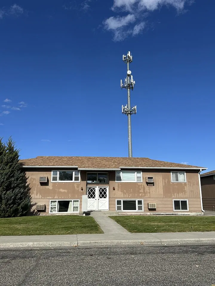 2 bed, 1.0 bath, 900 sqft, $925 — Photo 1