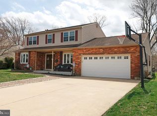 523 Camelot Dr, Brookhaven, PA 19015