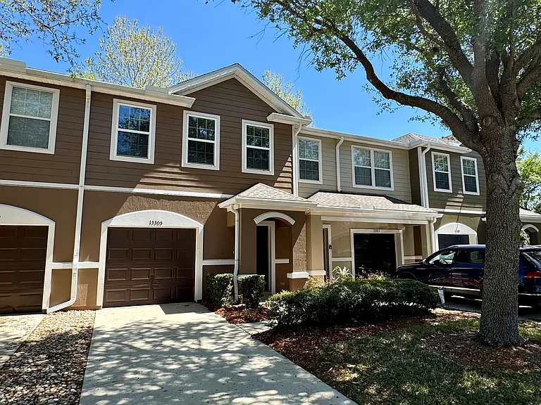 13305 Solar Dr — Photo 2