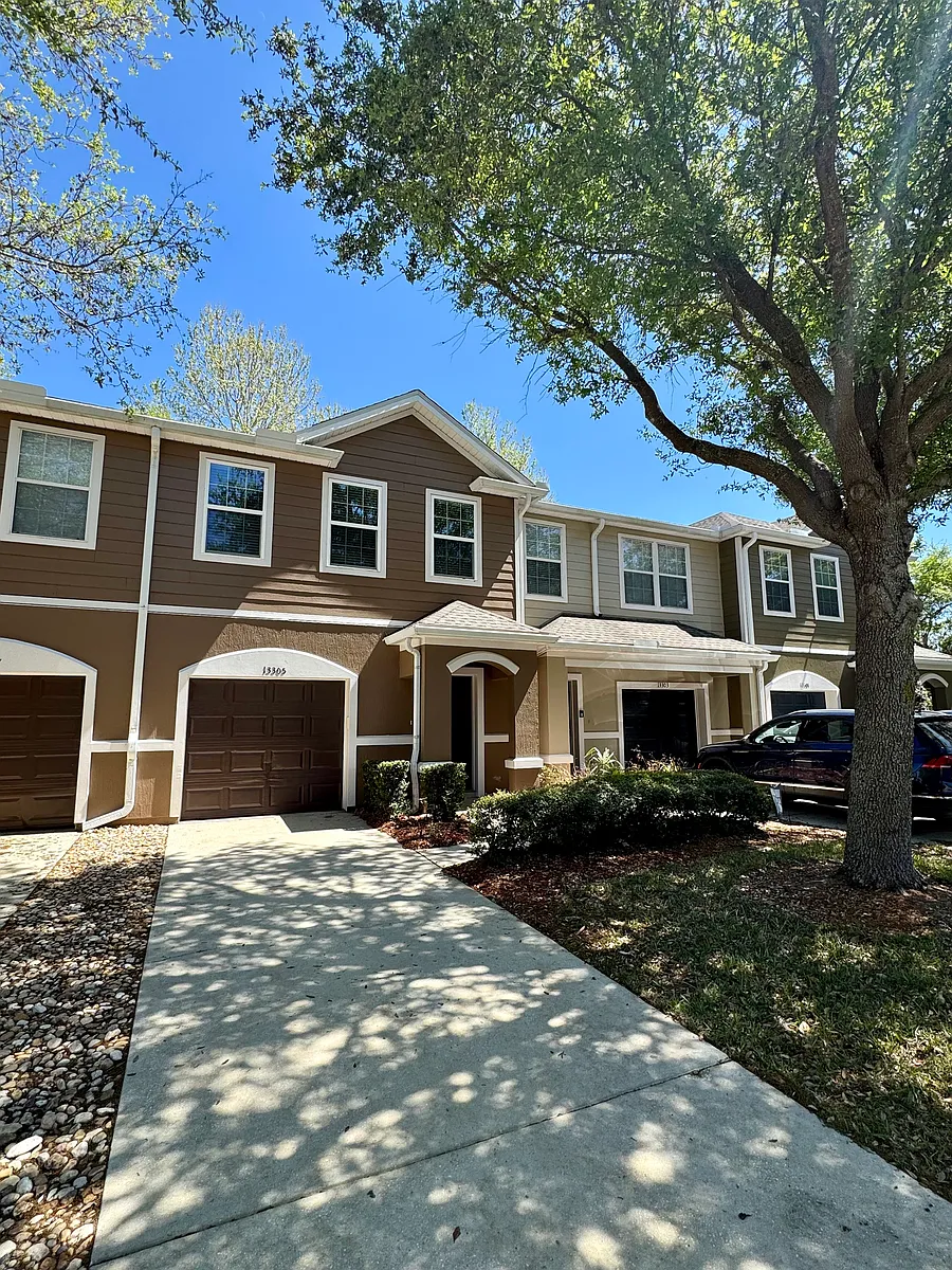 Building Photo - 13305 Solar Dr