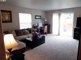 1475 Four Seasons Dr, Roseburg, OR 97470
