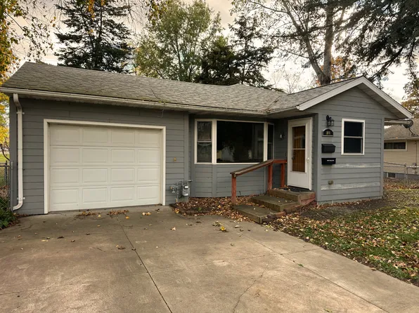 844 11 1/2 St SW, Rochester, MN 55902