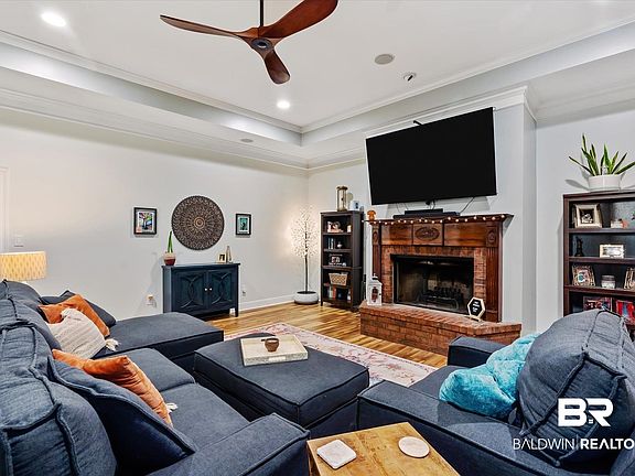 5th image of 3600 Russells Ln