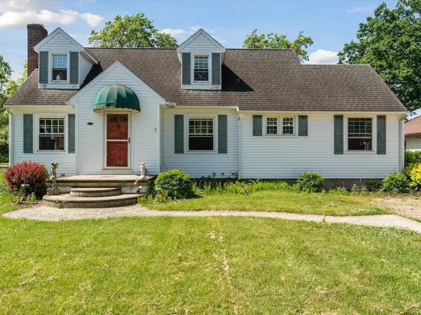 3189 N Custer Rd, Monroe, MI 48162