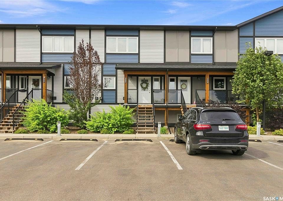 1st image of UNIT 257-250 Akhtar BEND