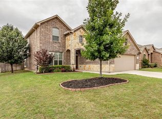 5764 Sapphire Pool Trl, Fort Worth, TX 76244