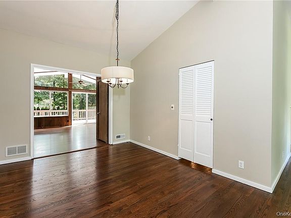 3rd image of 14 Marlene Court