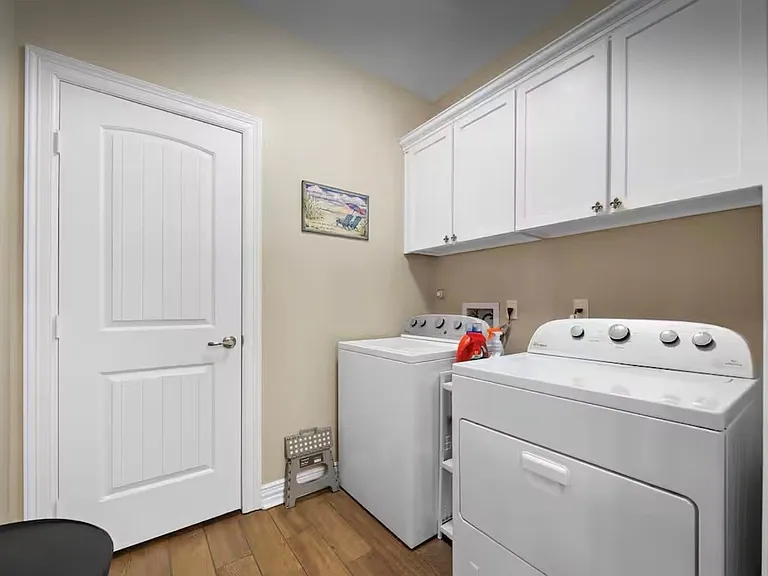 806 Kipp Ave — Photo 8