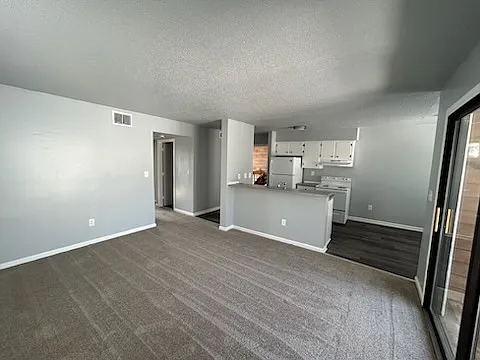 9511 4th Bay St #3 — Photo 6