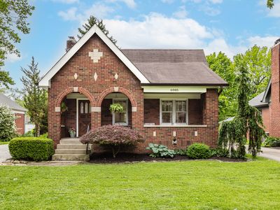 6085 E 10th St, Indianapolis, IN, 46219